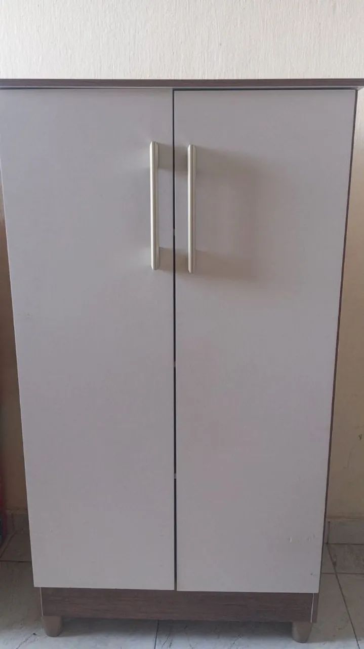 Armário multiuso