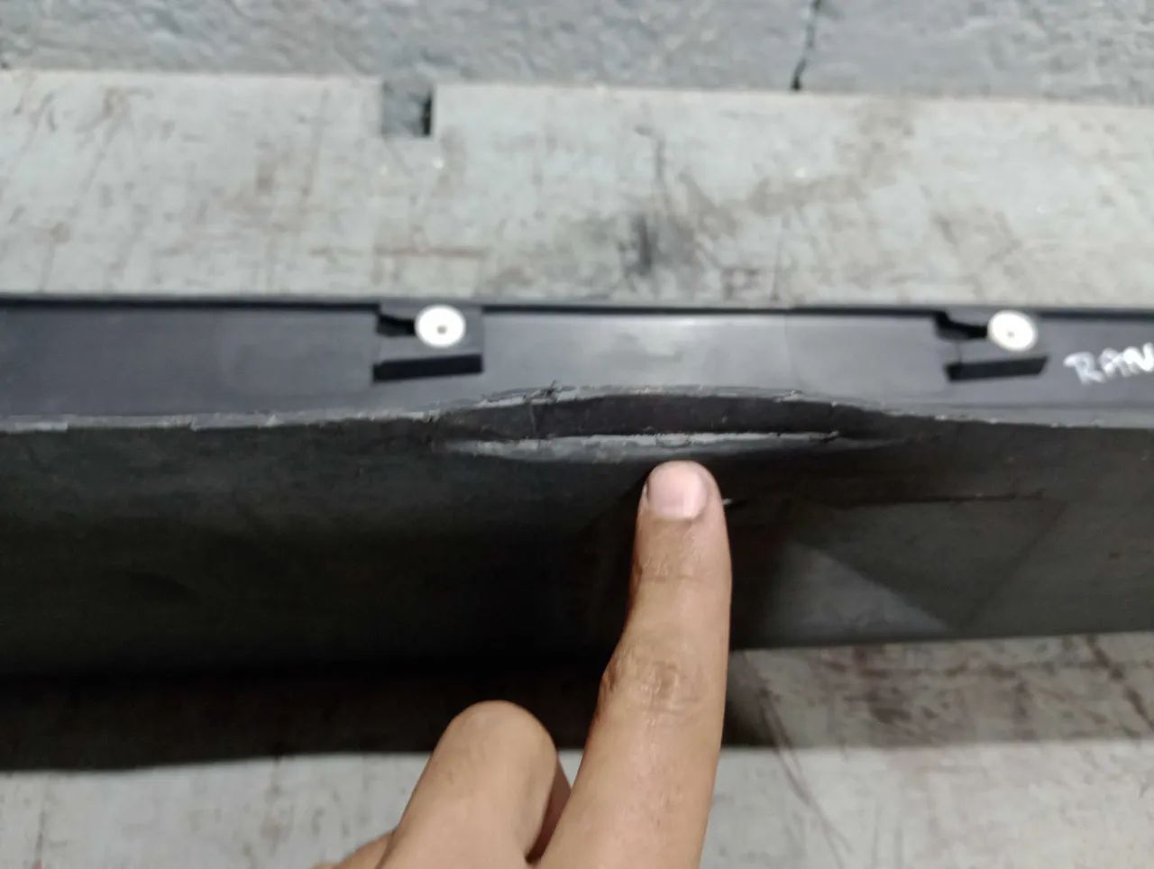 Spoiler Lateral Direito Range Rover Sport 08 A 11 C/ Detalhe Preto - Foto 9