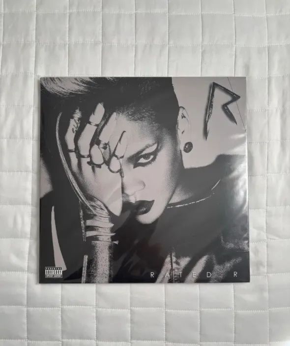 Vinil / LP Rated R Rihanna Trifold - CDs, DVDs etc - Centro