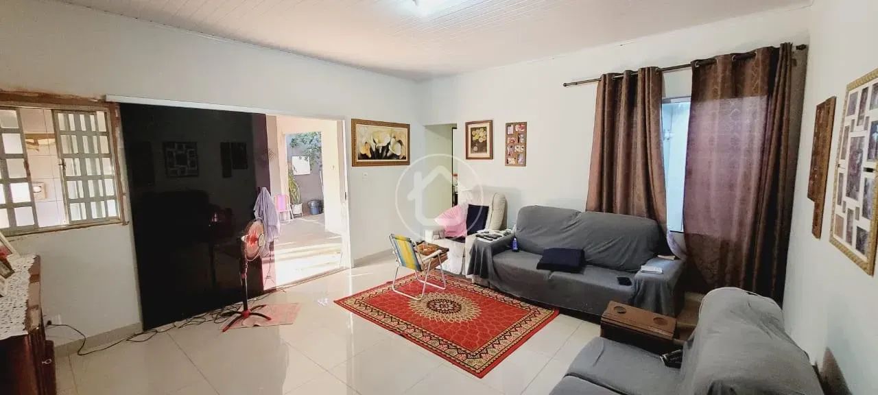 CASA COM SUÍTE COM CLOSET E VARANDA GOURMET - Foto 3
