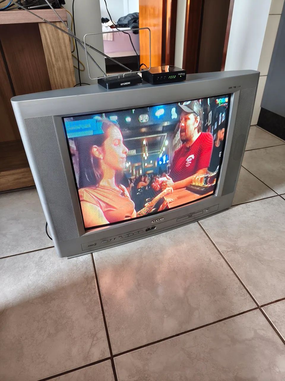 Tv de tubo CCE - Foto 3
