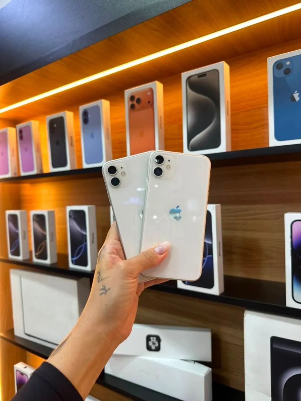 IPHONE 11 64GB semi novo original - Foto 3