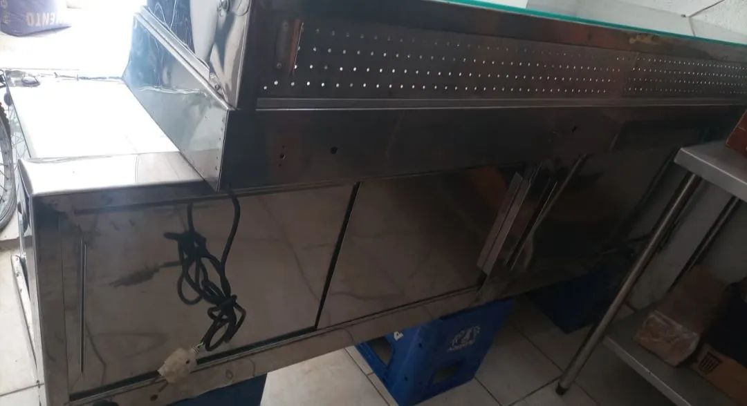 Estufas para lanchonete uma com 1.90 e outra de 2 metros.  - Foto 3