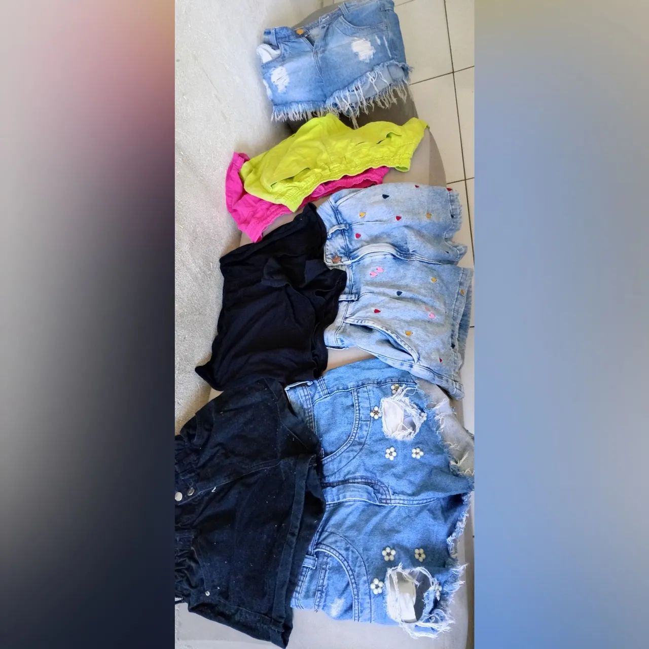 Lote de roupas femininas sortidas  boa marca - Foto 3