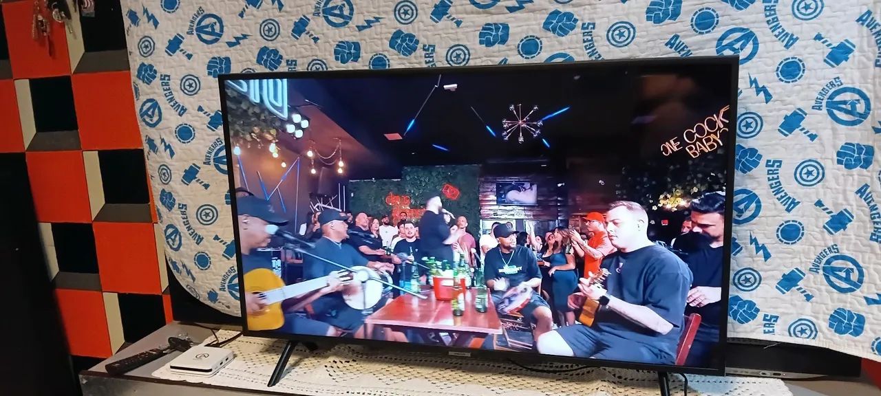 Smart tv samsung "43" c/ Wi-Fi e Bluetooth integrado  - Foto 2