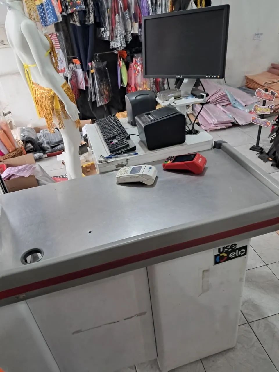 Checkout- balcão caixa  em perfeito estado com gaveta  - Foto 3