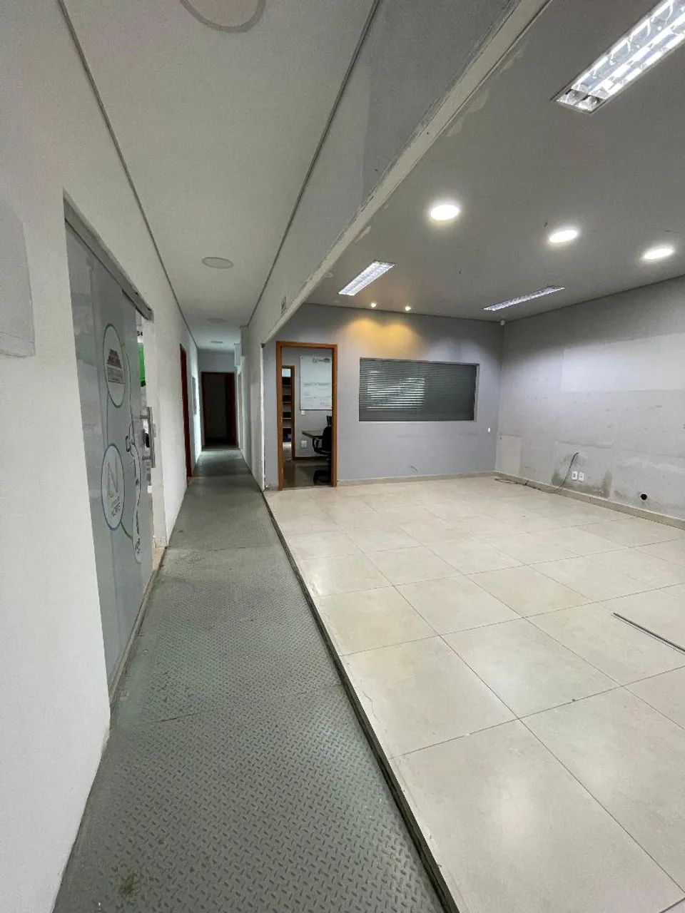 GALPÃO 1.500M² - PARQUE DAS LARANJEIRAS  - Foto 2
