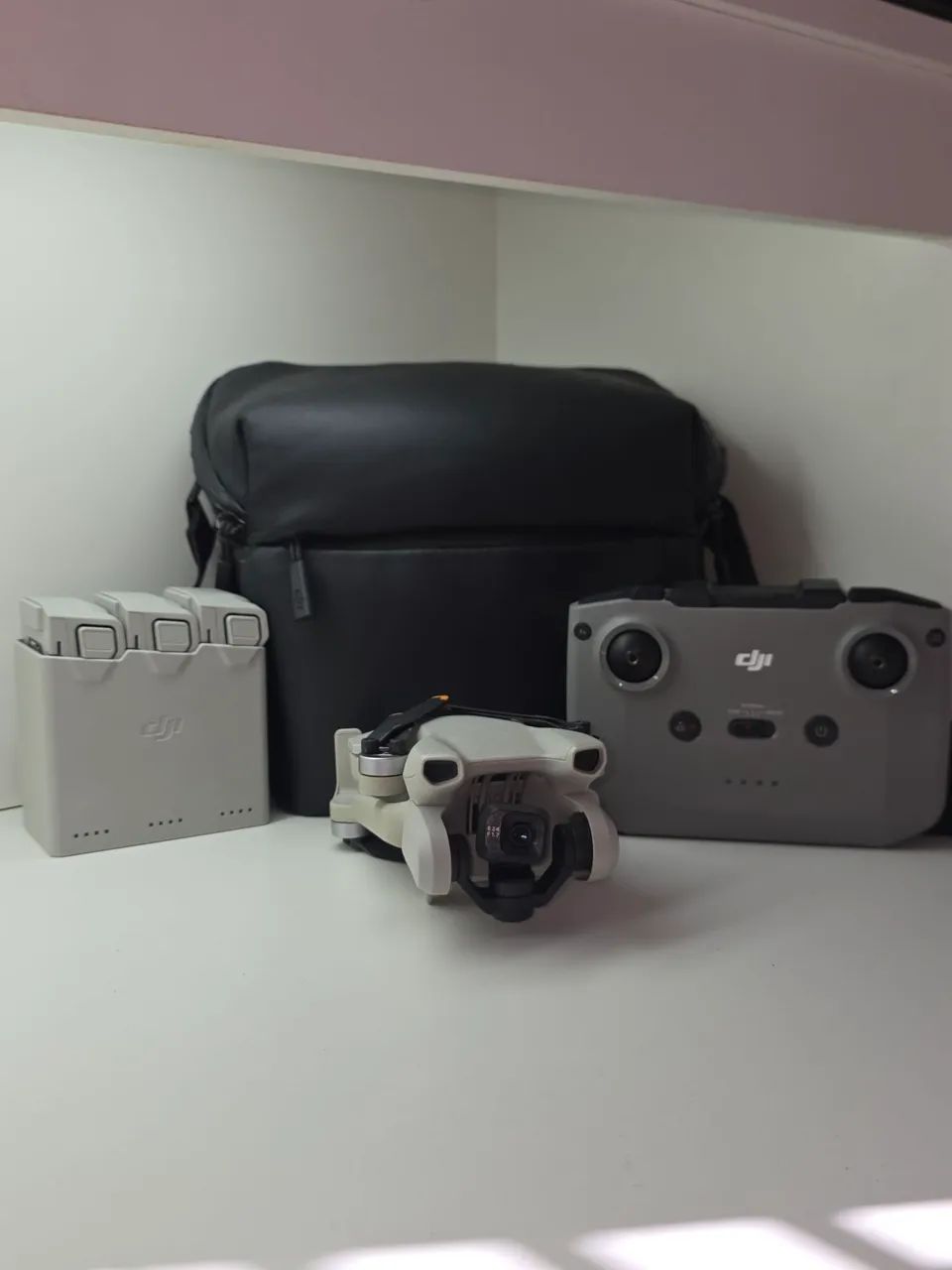 DJI MINI 3 FLY MORE COMBO PLUS - Foto 2