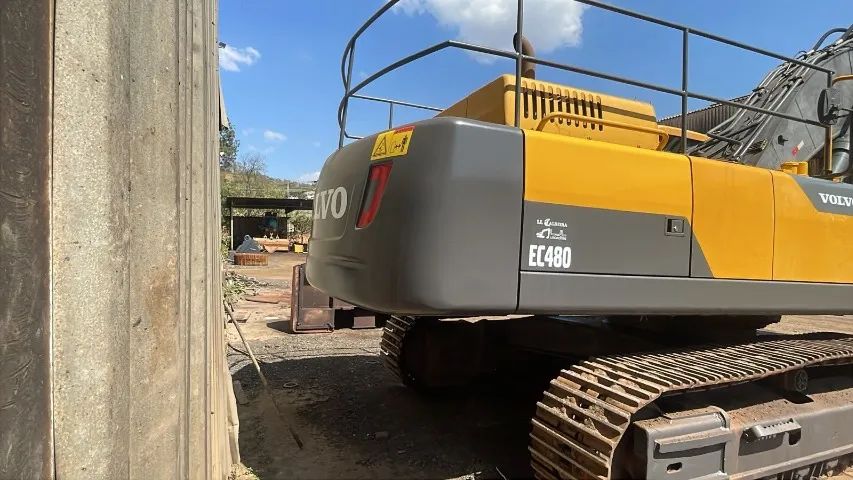 ESCAVADEIRA VOLVO EC480 - Foto 2