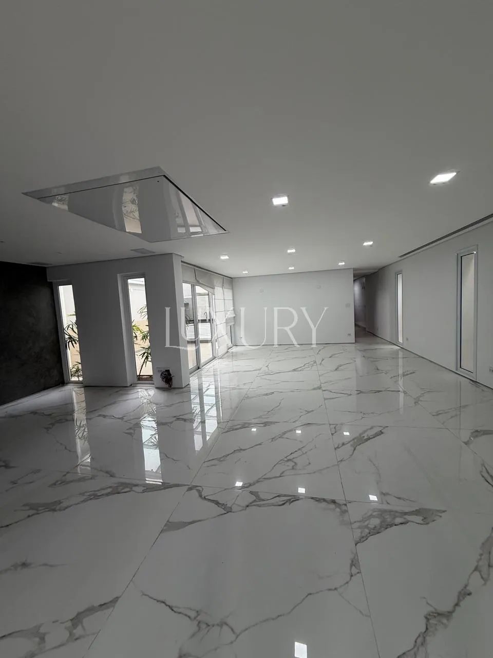 Casa à venda ou para Alugar no Jardim Luzitânia, 347 m² de terreno 4 quartos sendo 3 suíte - Foto 2
