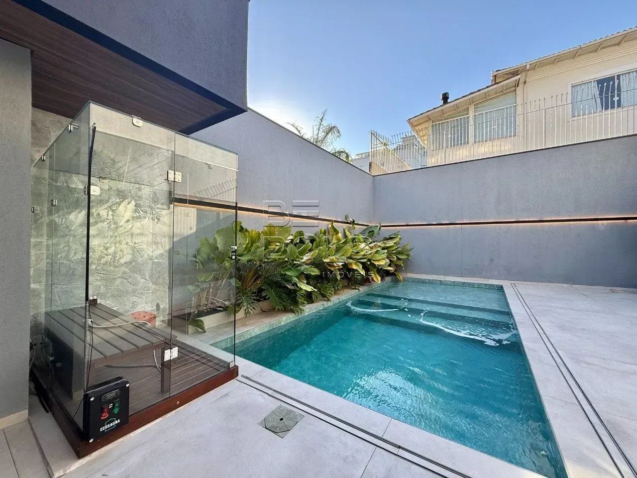 Casa alto padrão com 5 dormitórios em Coqueiros - Foto 4