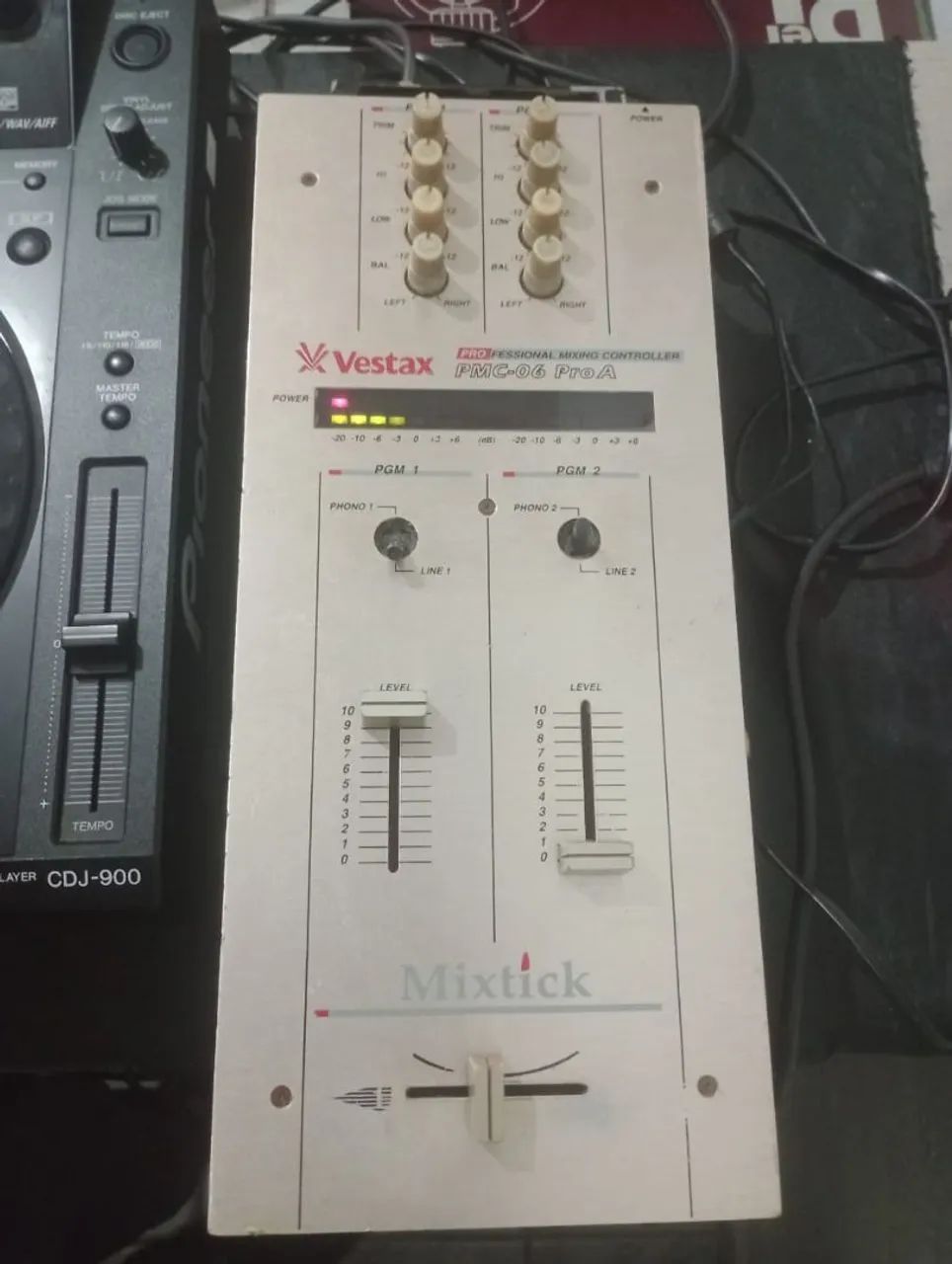 MIXER VESTAX PMC 06 PRO