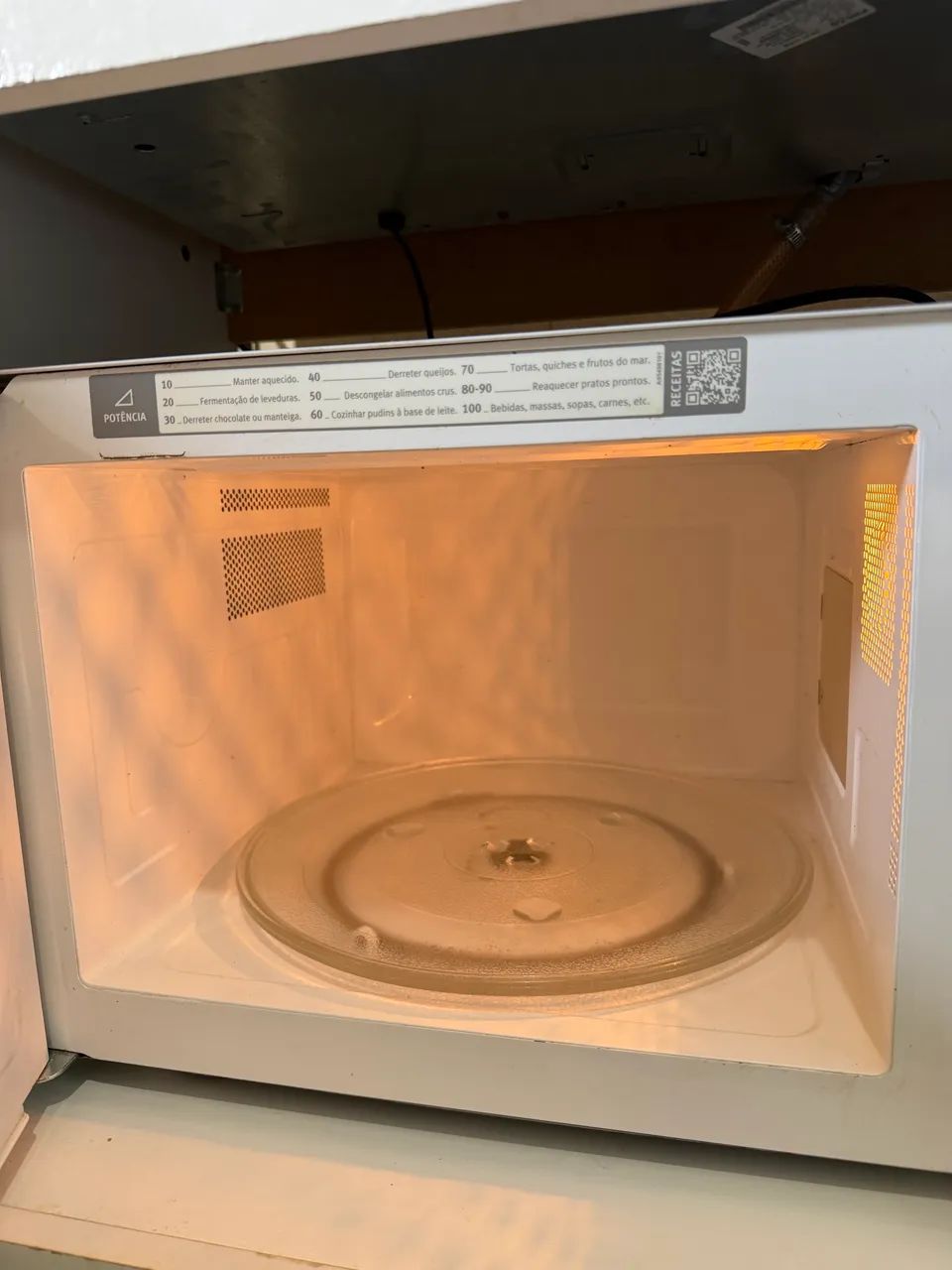 Microondas Eletrolux 31 litros - Foto 4