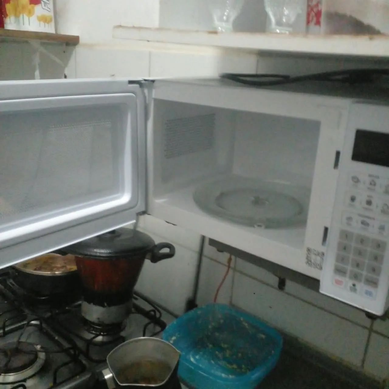 Micro-ondas Mondial 21L 1200W 220V - Bem Conservado e Funcionando Perfeitamente - Foto 2
