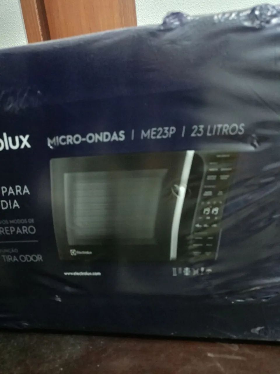 Microondas Electrolux NOVO - Foto 2