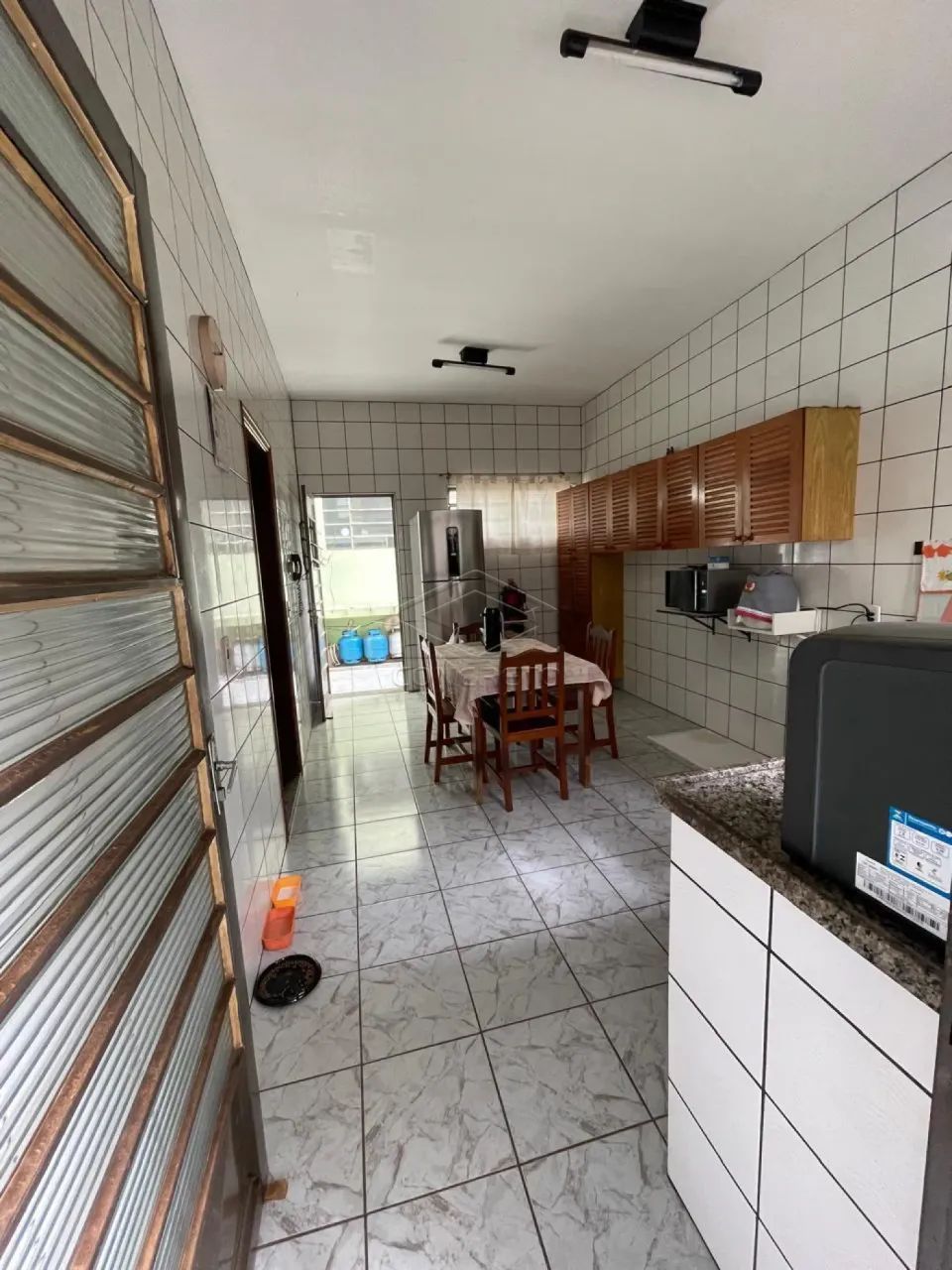 Sobrado com comercio de esquina - Foto 4