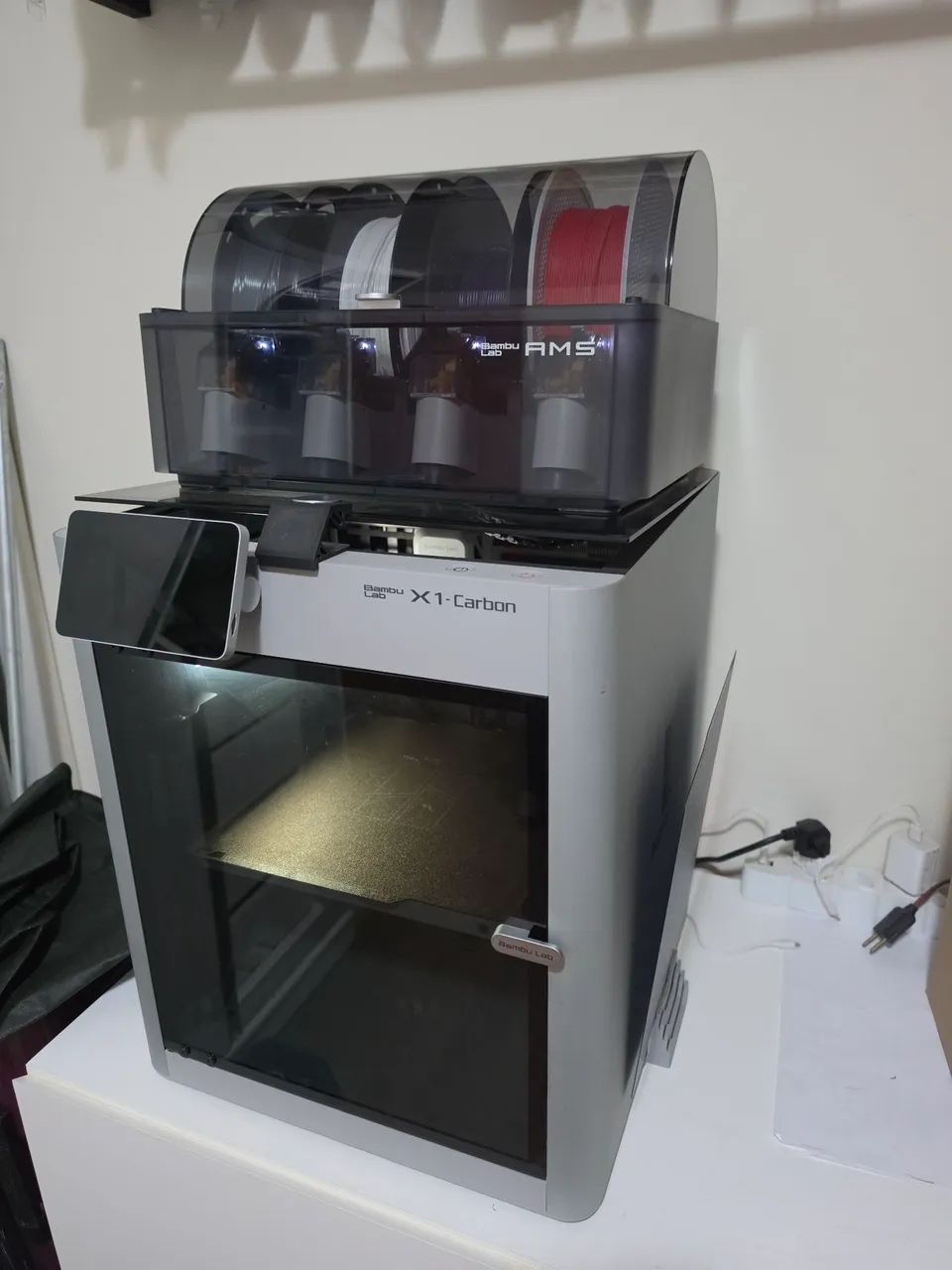 IMPRESSORA 3D BAMBU LAB X1C À VENDA - MUITO BEM CUIDADA