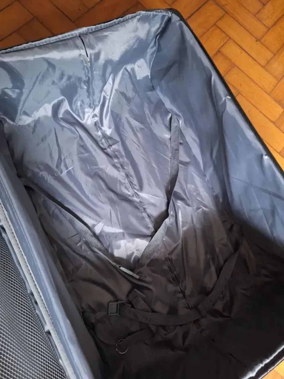 Mala de Viagem Padrão 23kg - Super Leve e Prática - Foto 3