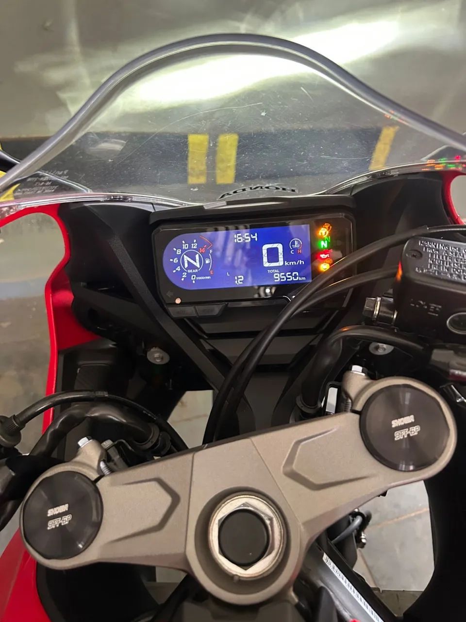 CBR 650R  - Foto 4