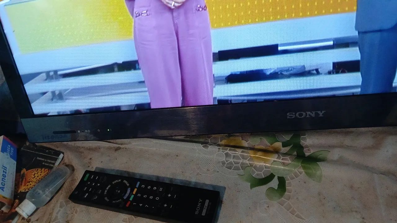 Tv Sony Bravia 40''. - Foto 2