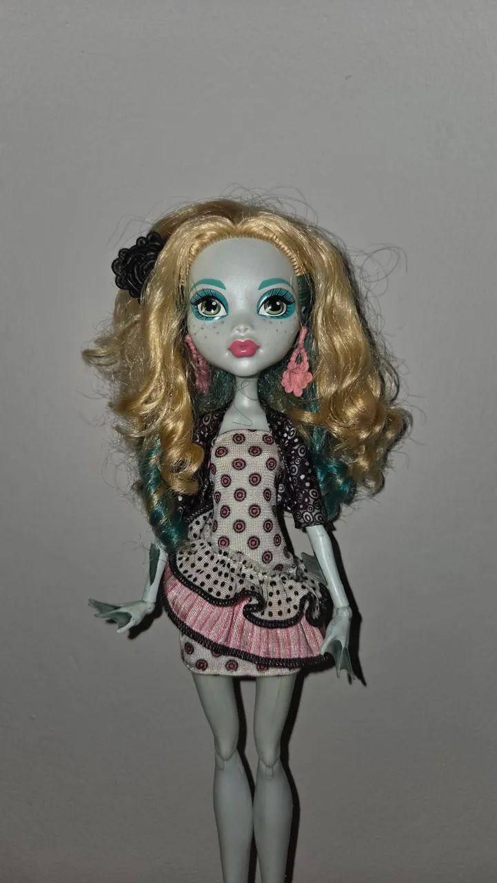 Boneca Monster High Lagoona Blue monster exchange intercâmbio incompleta - Foto 4