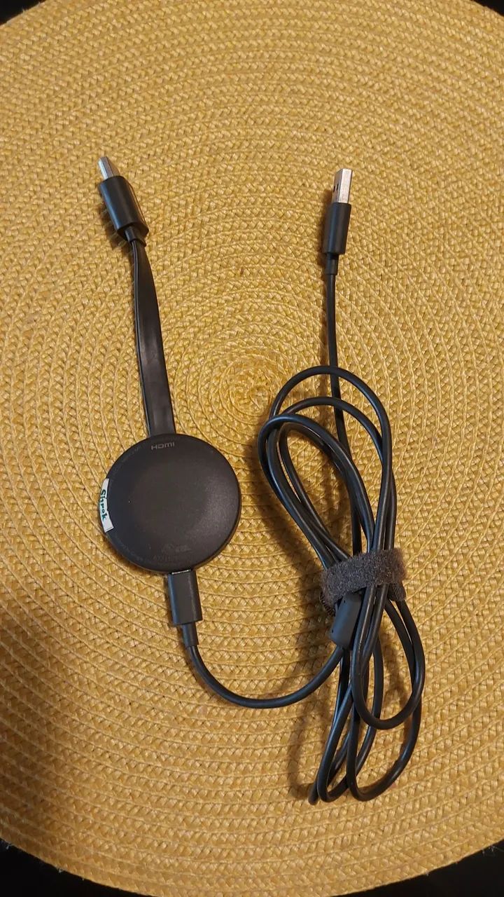Google Chromecast - Dispositivos de Streaming - Tambauzinho, João