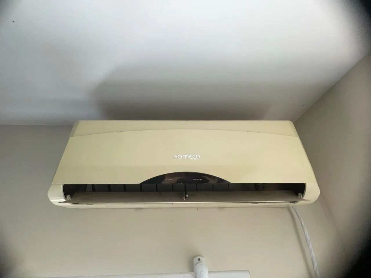 Ar condicionado 9000 btus frio komeco  - Foto 2