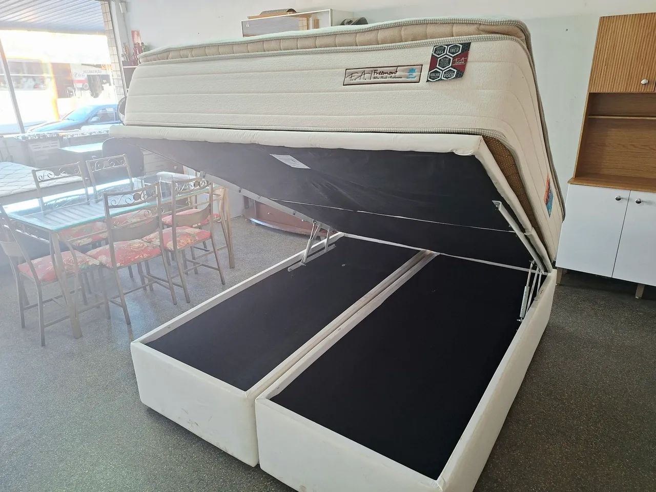 Cama box Queen size Bau colchão F.A molas ensacadas bambu  - Foto 4