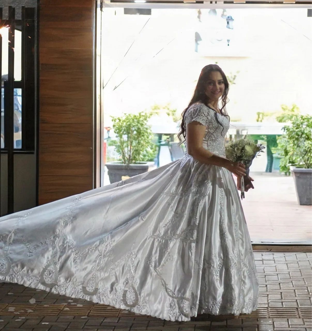 Vestido de Noiva Modelo Princesa 