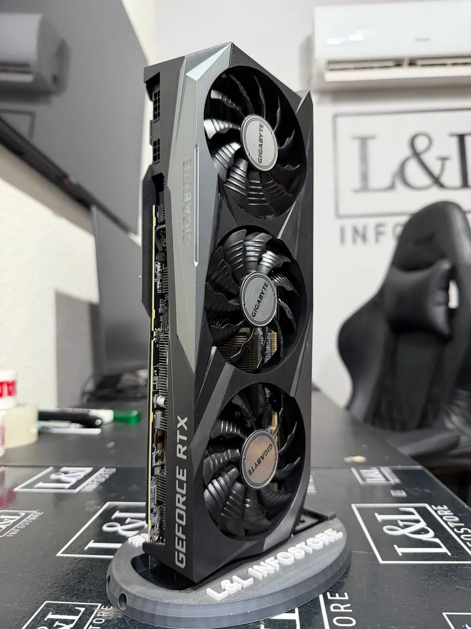 RTX 3070 8GB GIGABYTE GAMING OC - Foto 2