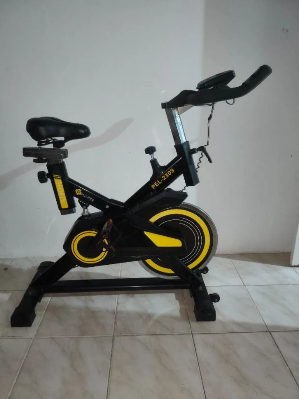Bicicleta Ergométrica - Spinning  - Foto 5