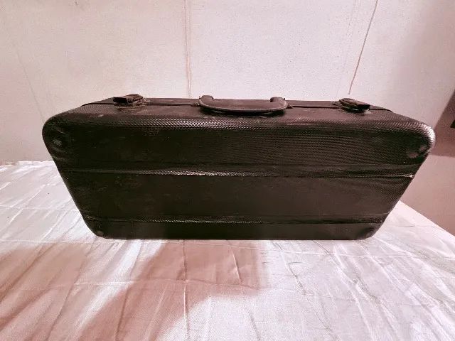 Trompete Dolphin + Bocal JC Custom B4LS + Case Rígido - Foto 4