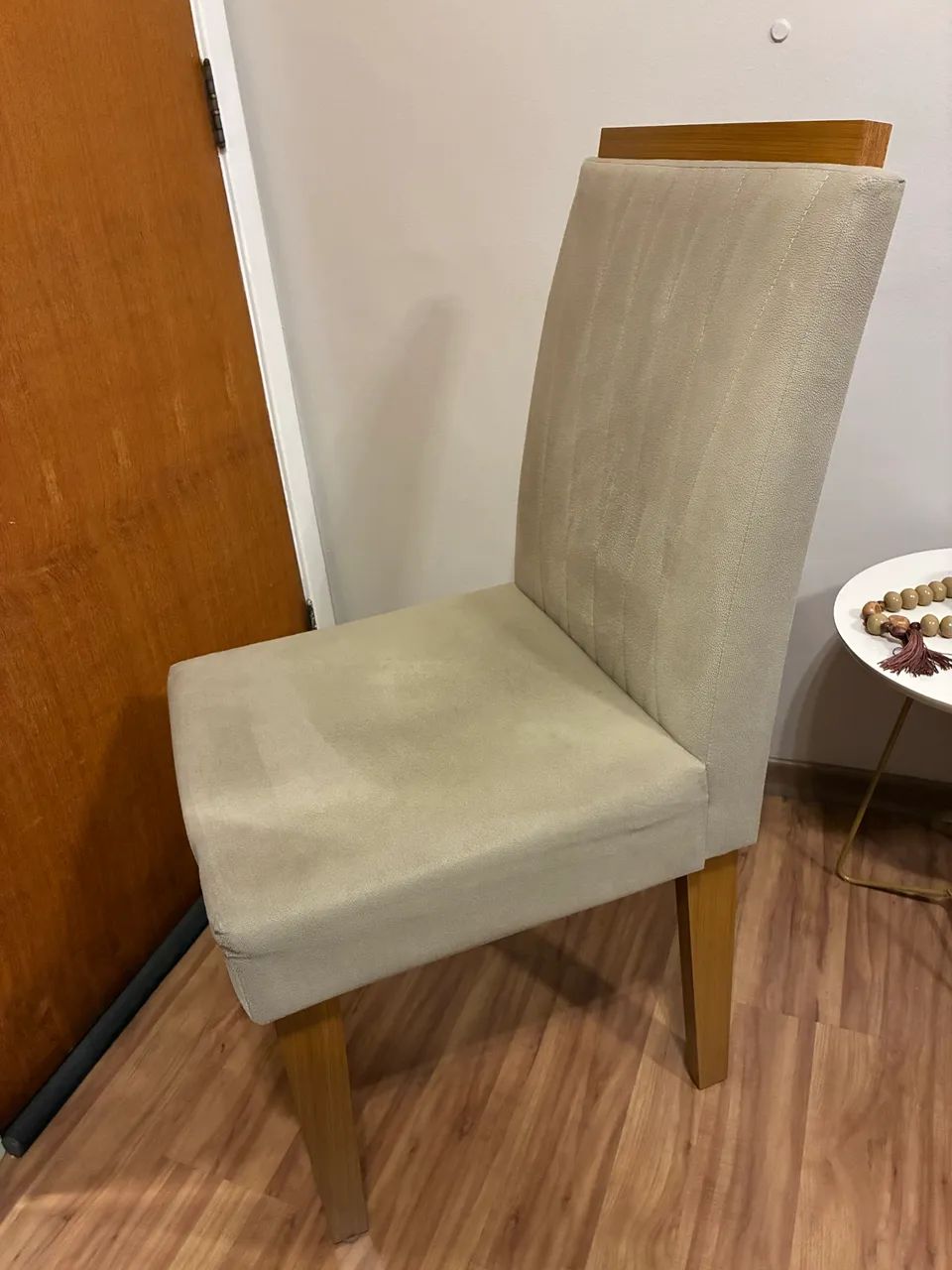 Mesa com 4 cadeiras (Motivo Mudança) - Foto 5