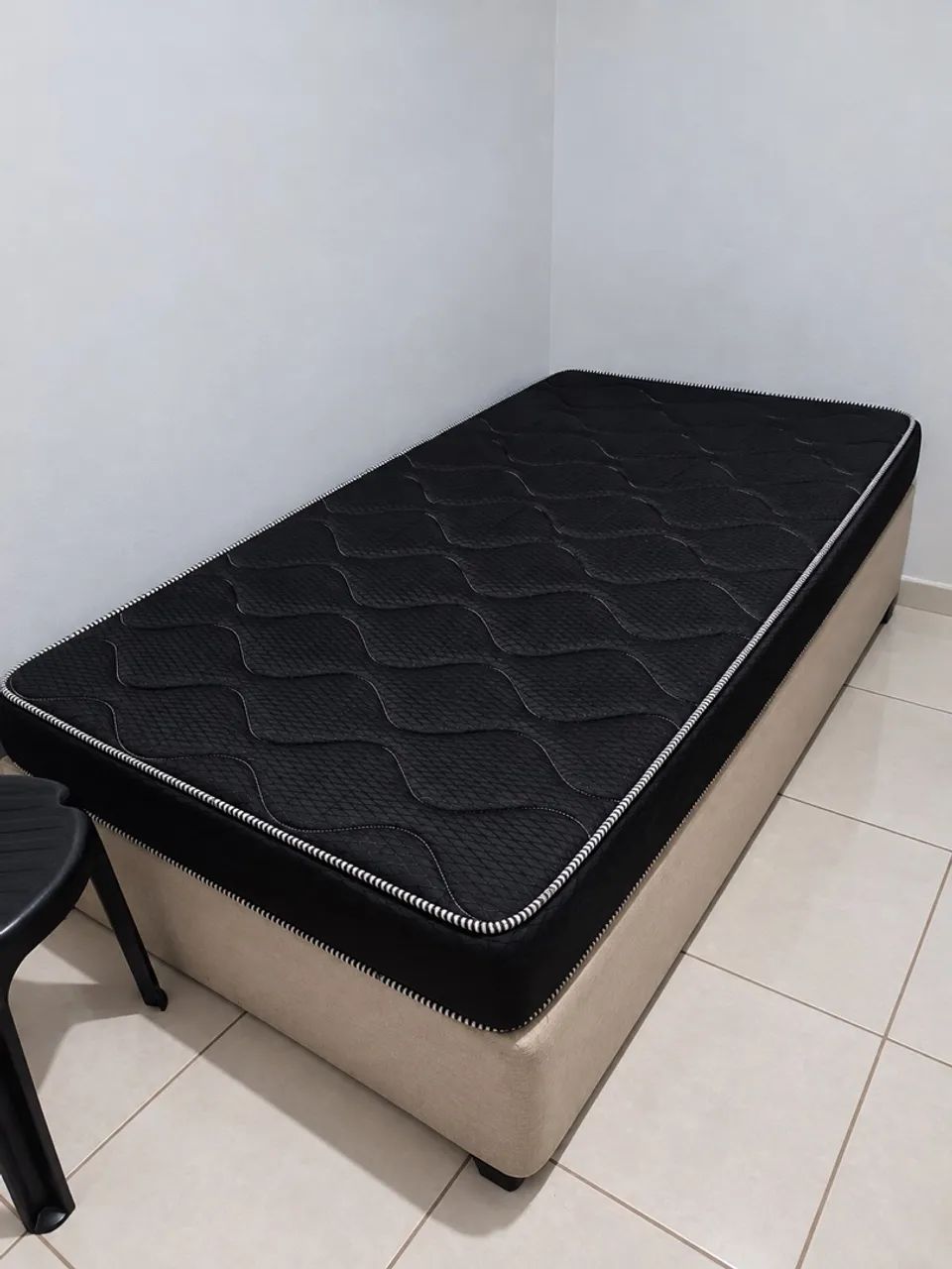 CAMA DE SOLTEIRO (USADA)