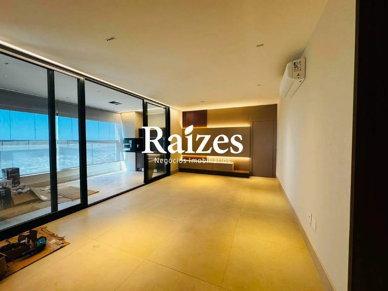 Apartamento de Luxo no Edifício DUO Brasal com 4 Suítes e Lazer Completo