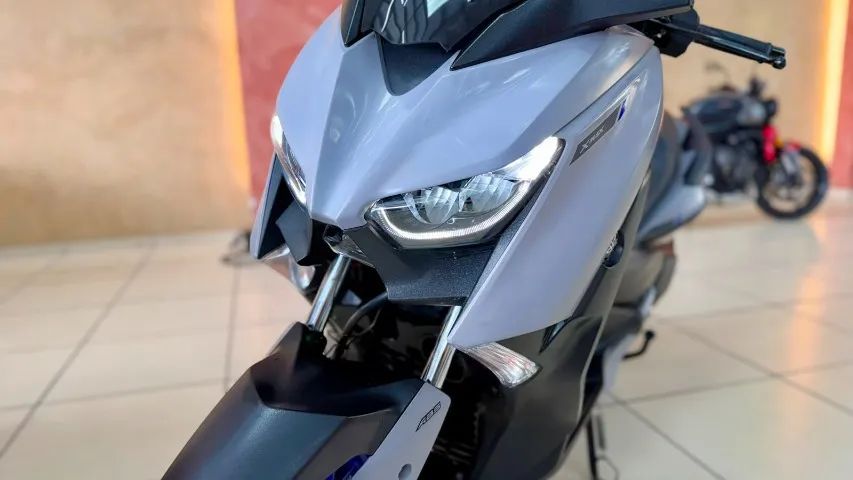 YAMAHA   XMAX ABS - Foto 5