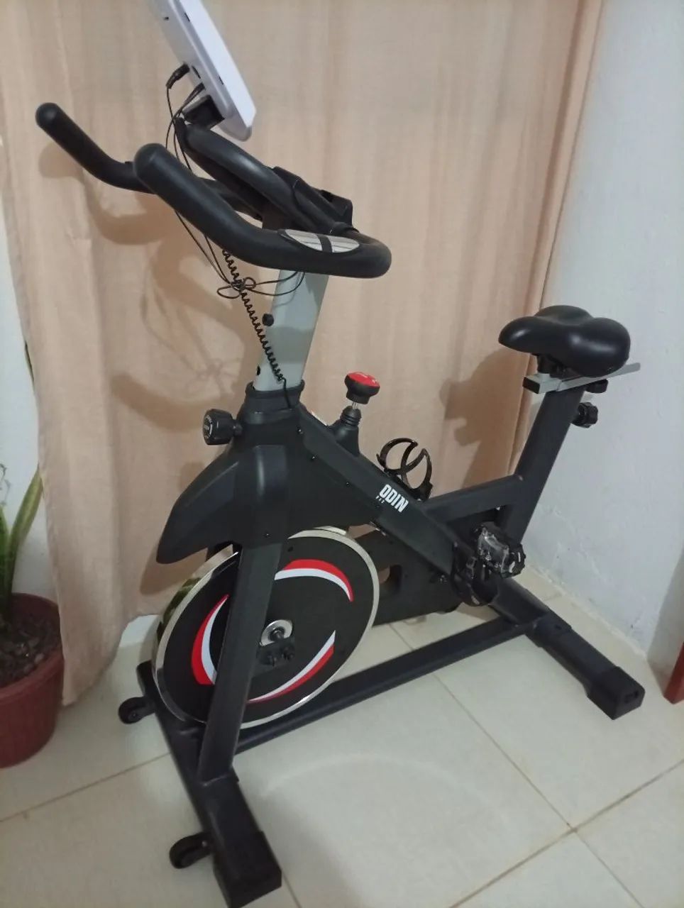 Vendo bicicleta ergométrica  - Foto 5
