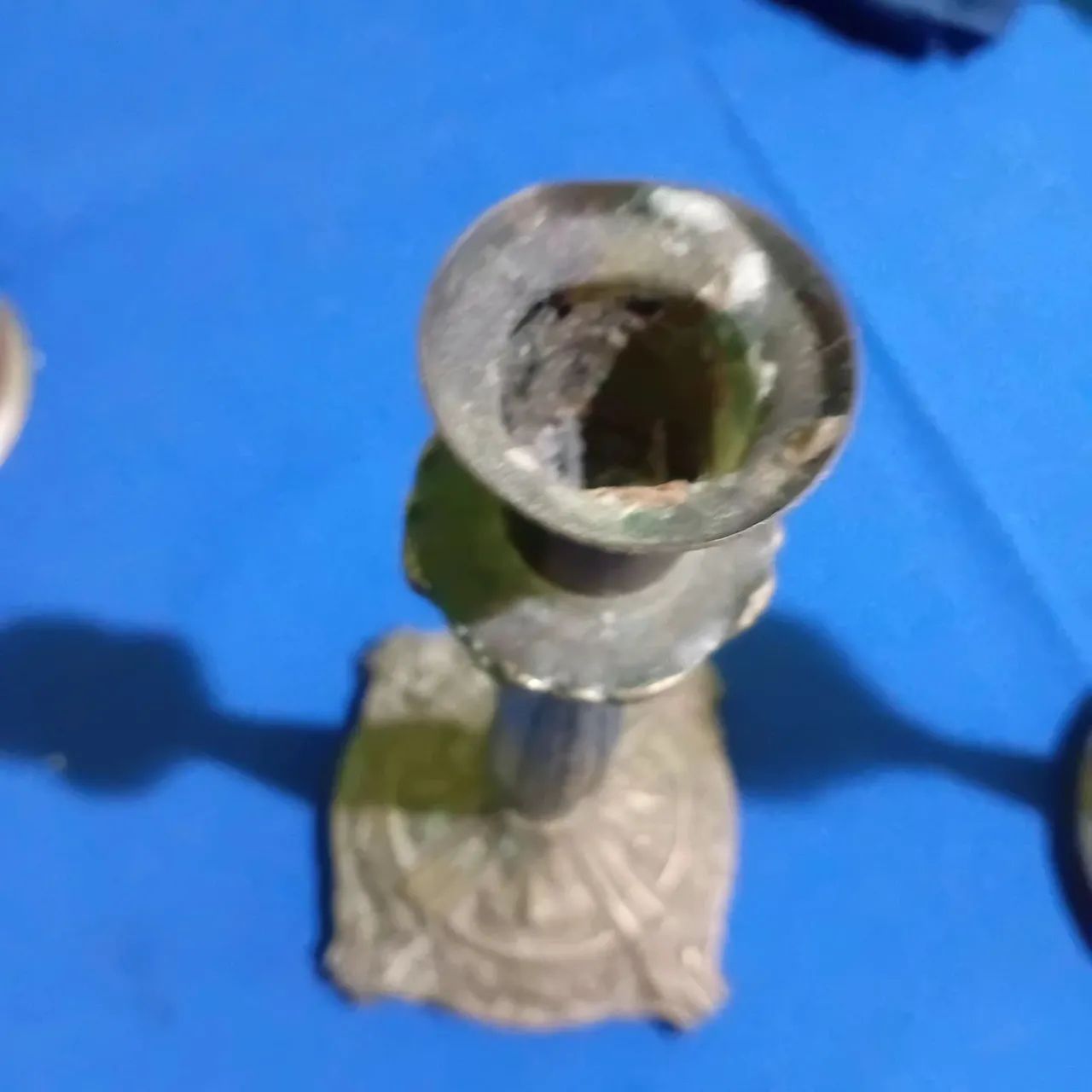Castiçal de metal bordado - Foto 3