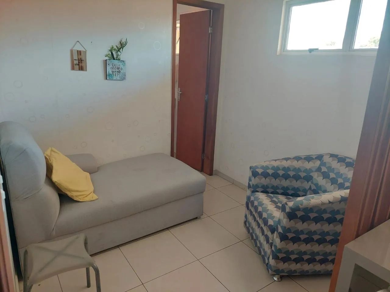ALUGA-SE SALA MOBILIADA  - Foto 3