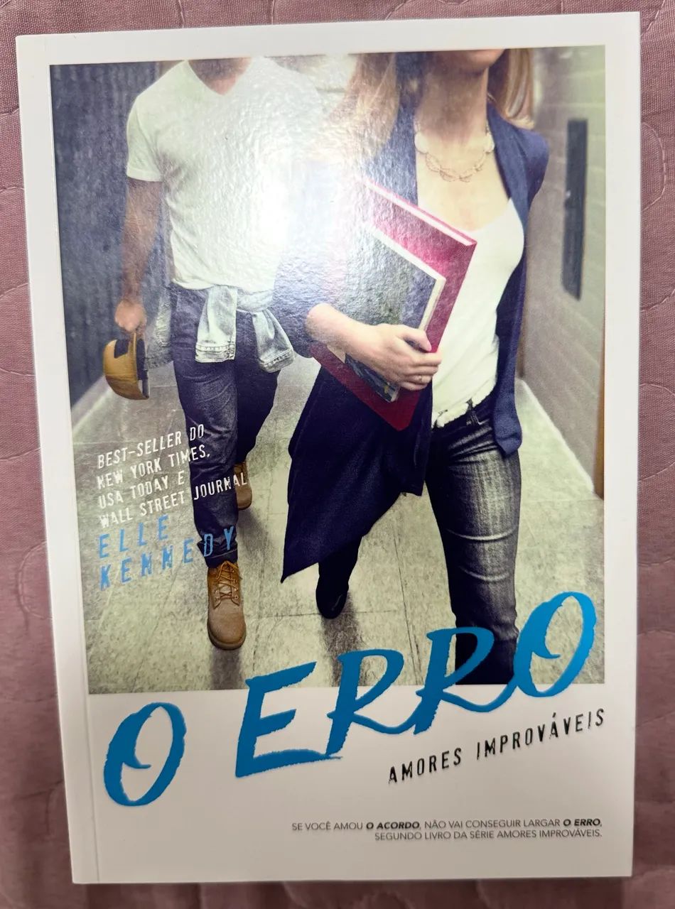 Livros/Box Amores Improváveis/Coleção em perfeito estado  - Foto 4