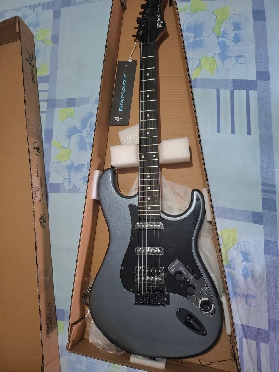 Guitarra tagima sixmart 