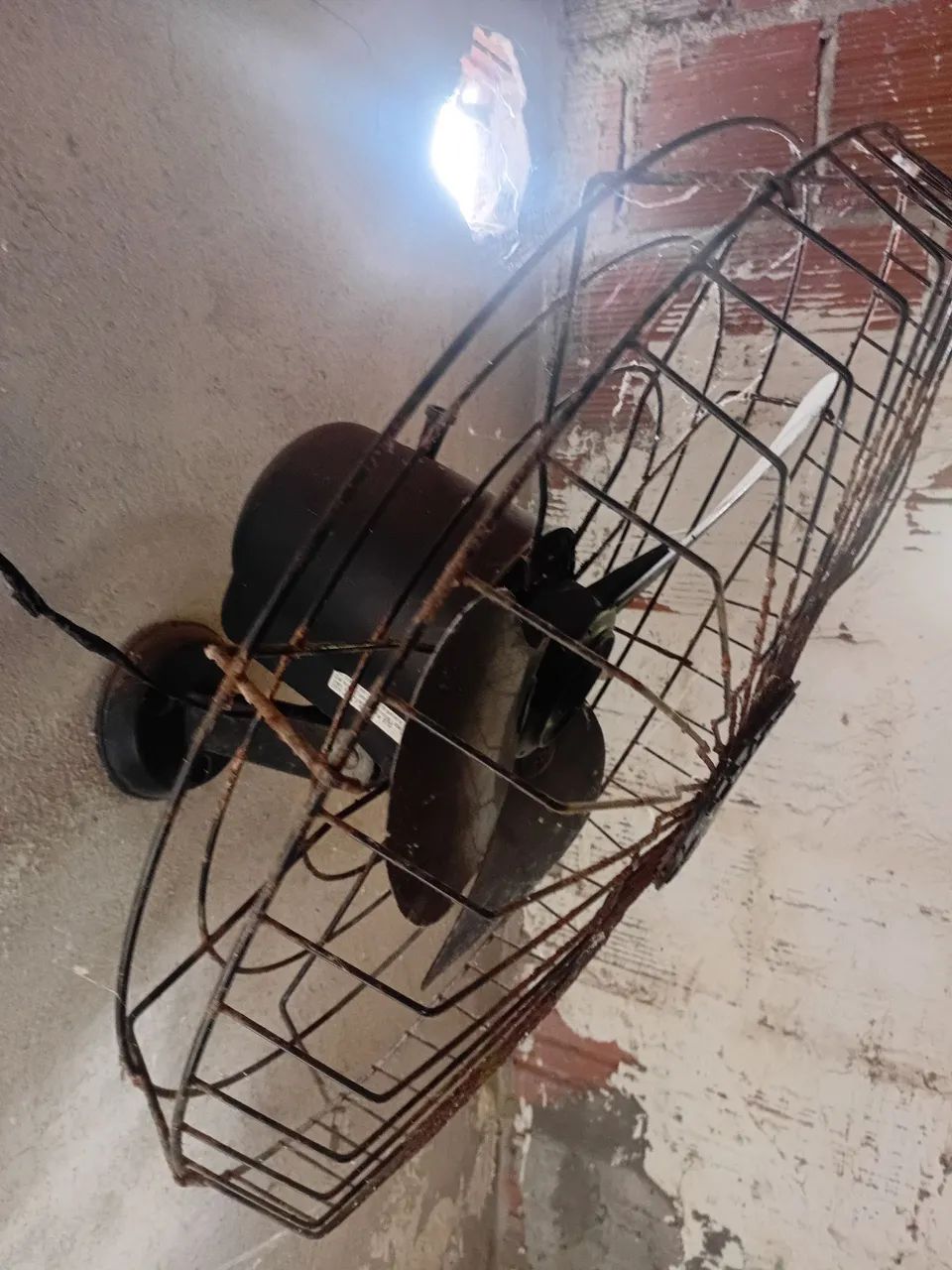 Vendo ventilador de parede - Foto 2