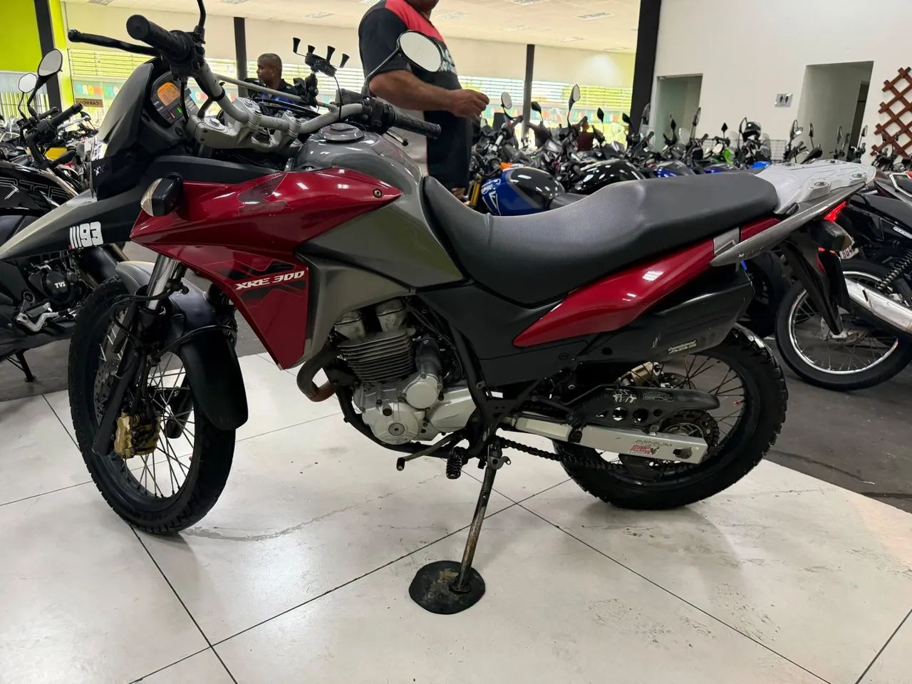 HONDA XRE 300 ABS - Foto 4