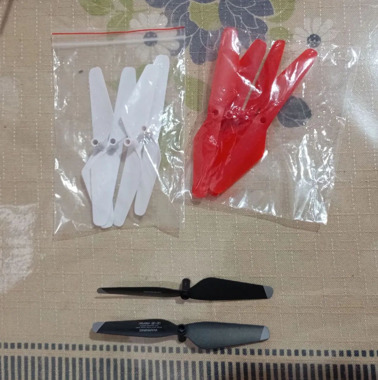Drone 4DRC - V14 com câmera dupla e controle remoto. - Foto 3