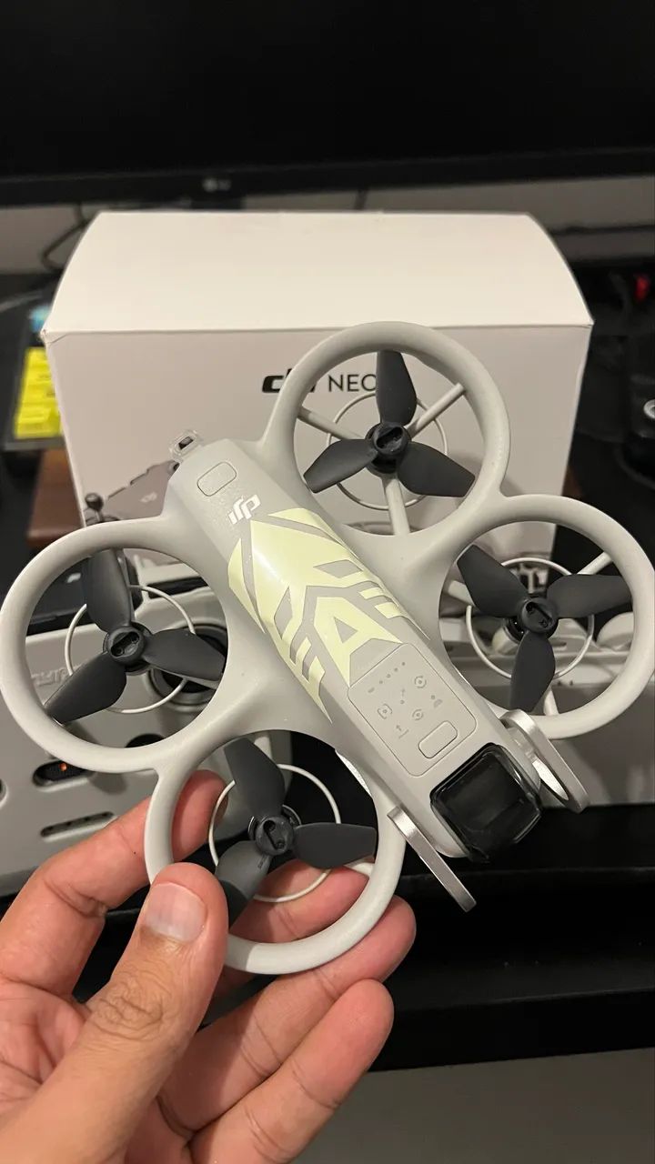 DJI NEO Combo Fly More - Foto 2