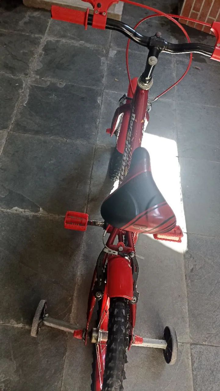 Bicicleta aro 16 semi nova  - Foto 2