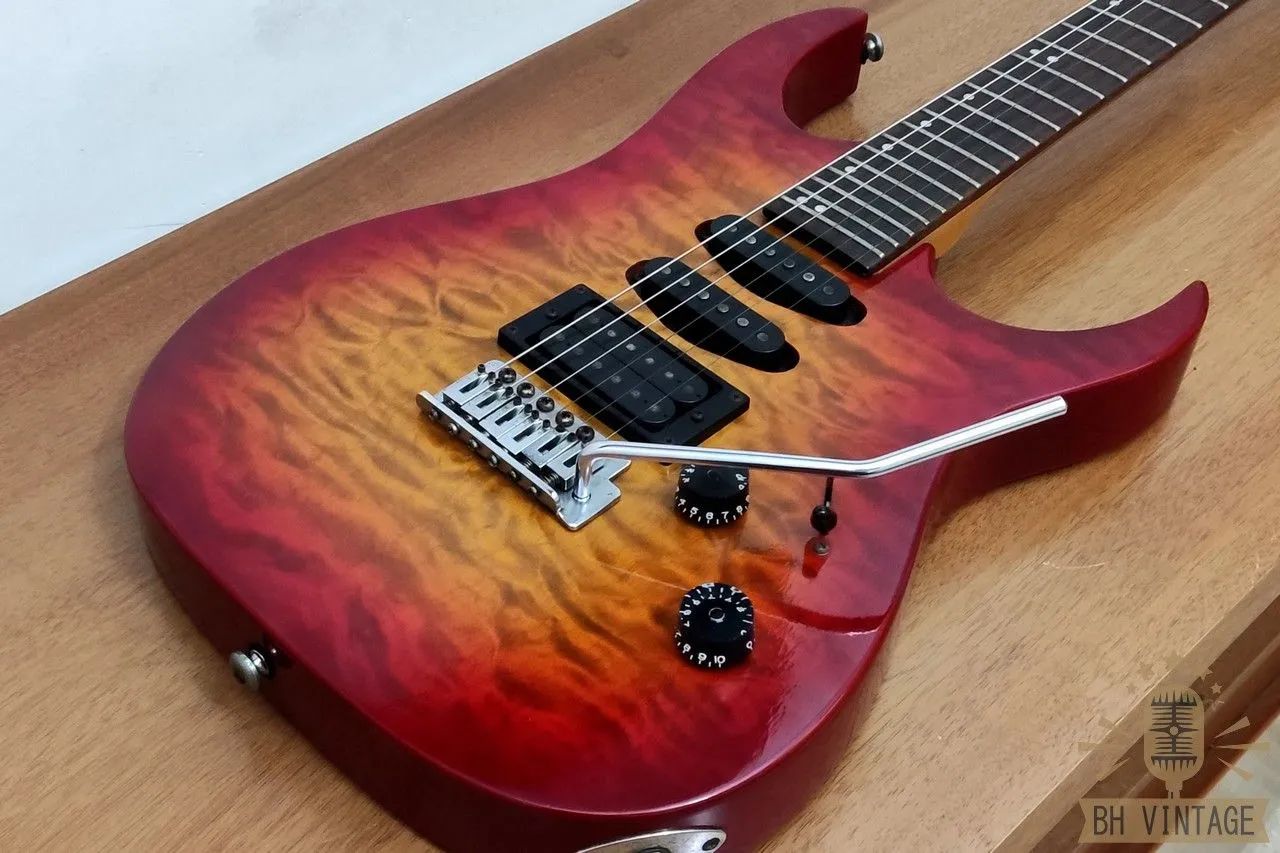 Washburn WR-150 (Super Strato) 
