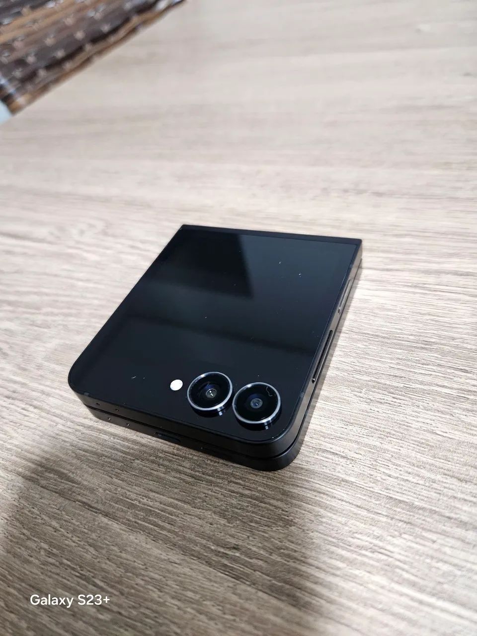 Galaxy Z Flip 7 FE - Foto 3
