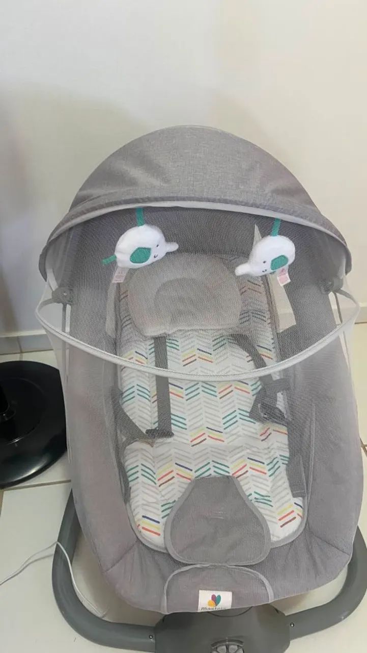 Vendo cadeira balanço bebê automática Mastela (Nova) - Foto 2