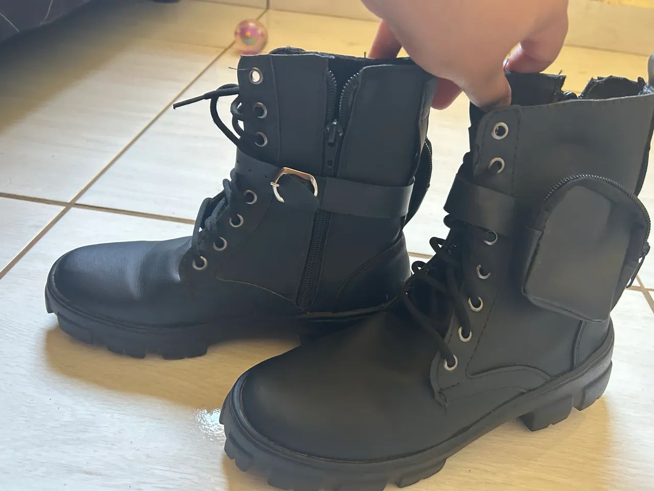 Bota coturno 